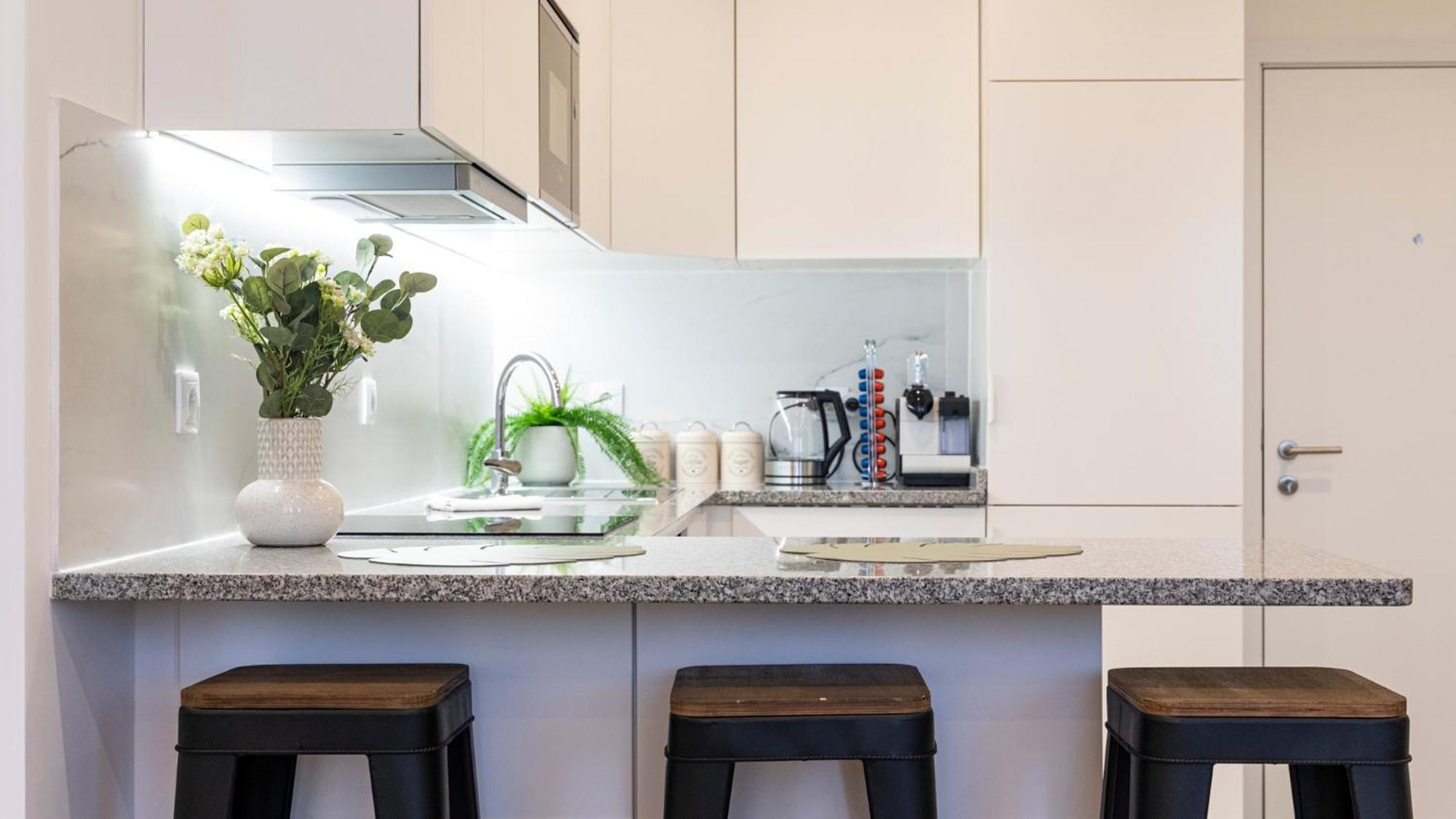 Skyline Lofts By Lovelystay Apartment *