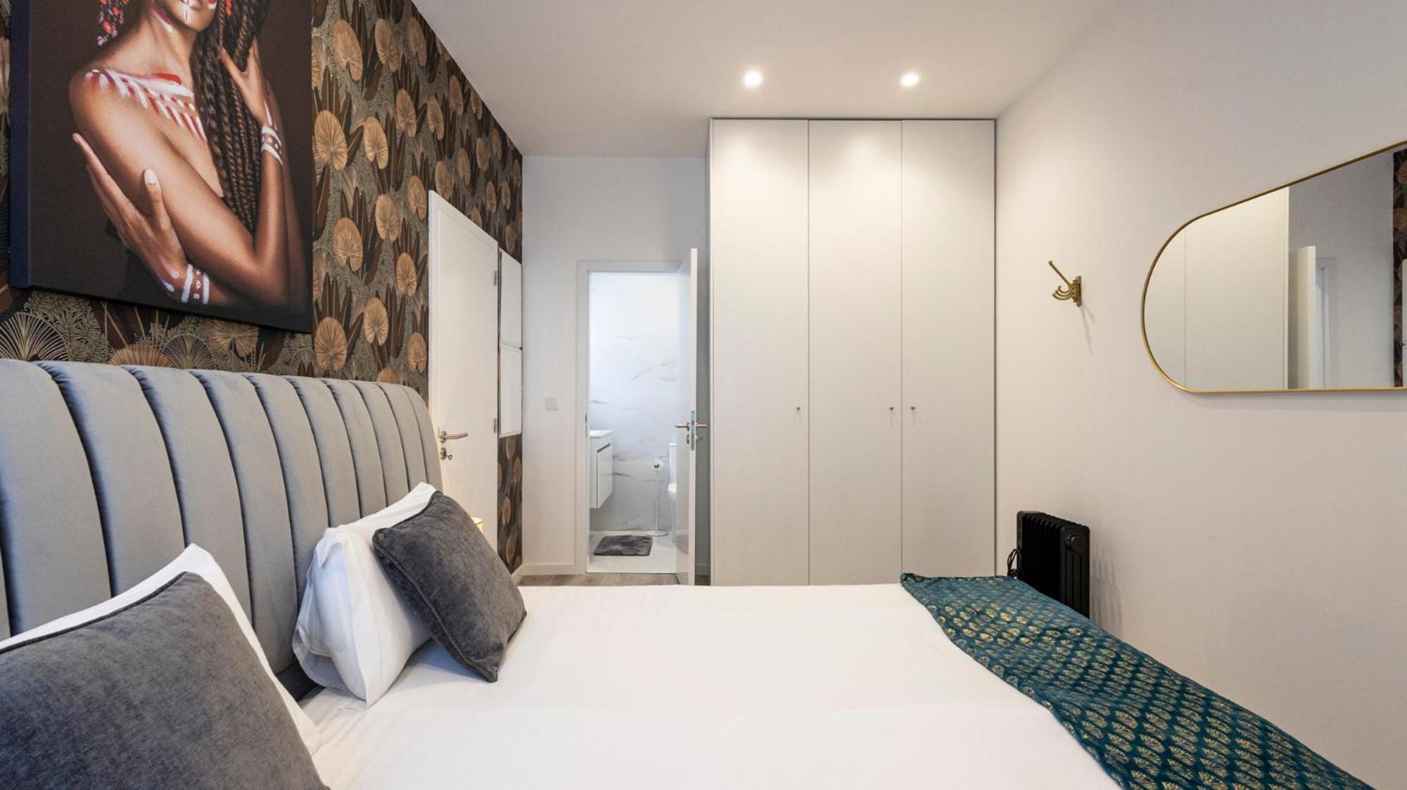 Skyline Lofts By Lovelystay Apartment