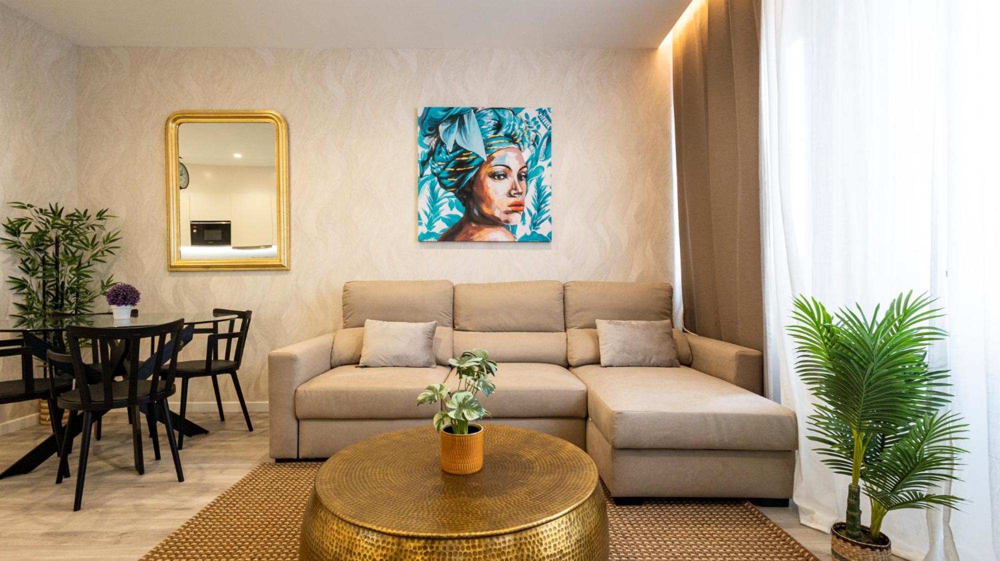 Skyline Lofts By Lovelystay