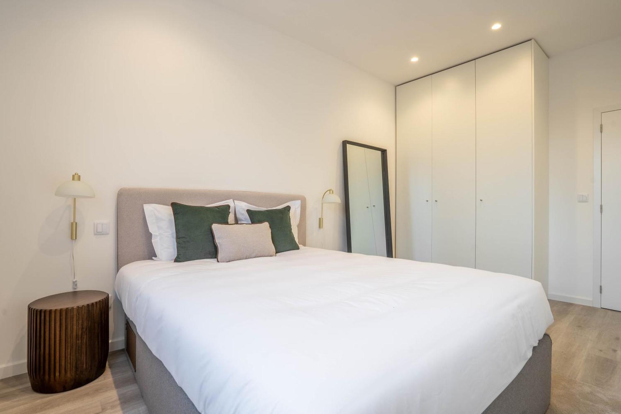Apartment Skyline Lofts By Lovelystay