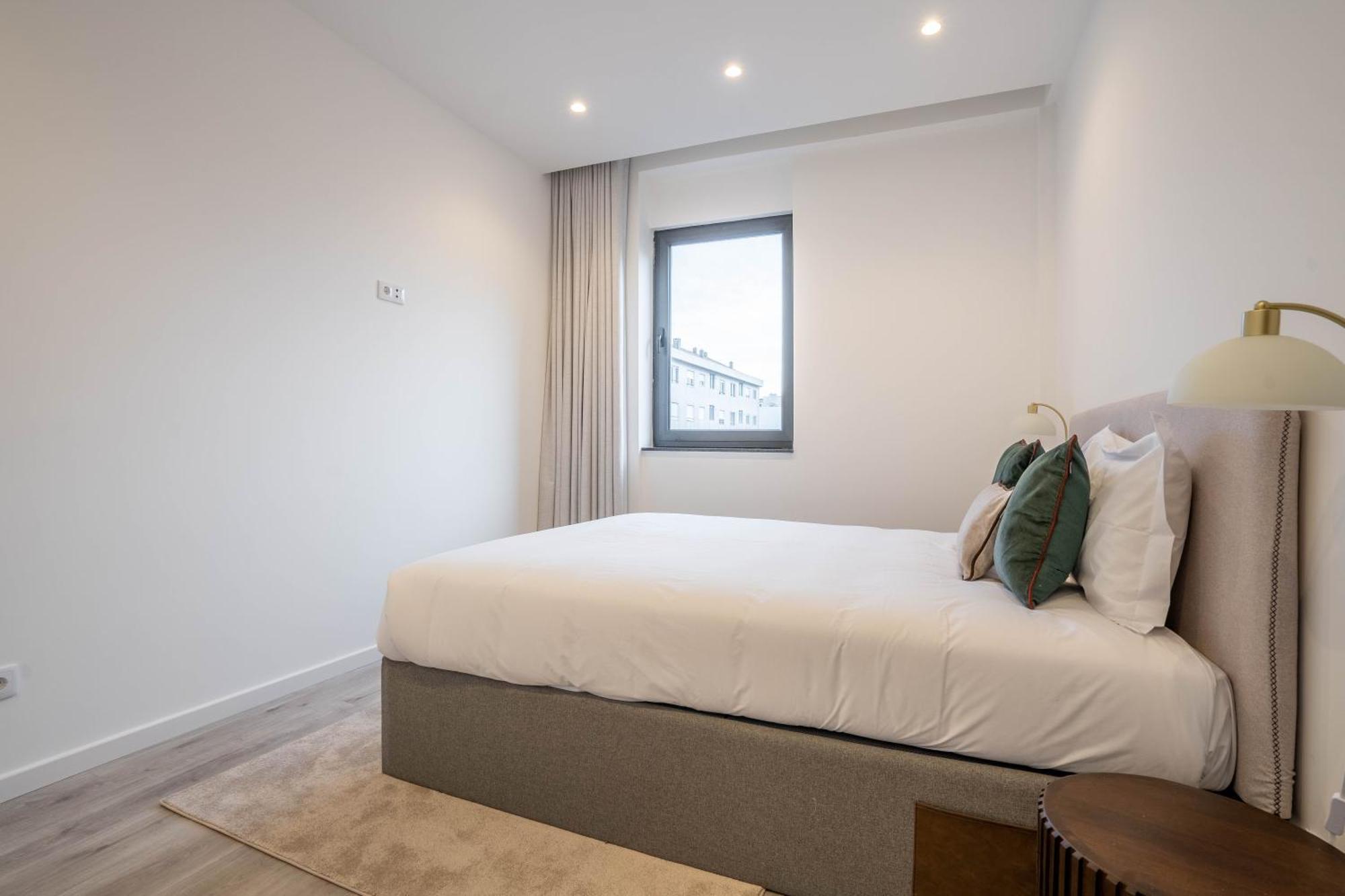 Skyline Lofts By Lovelystay Matosinhos (Porto)